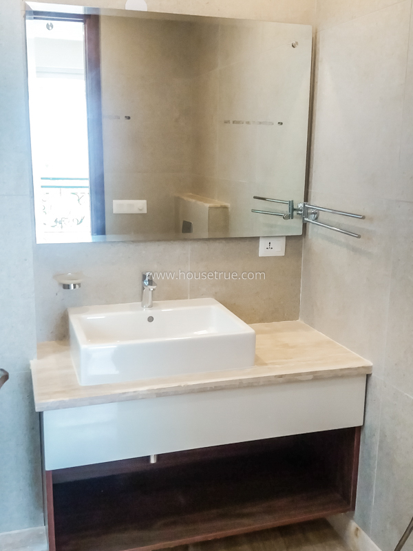 5 BHK Duplex For Rent in Anand Niketan