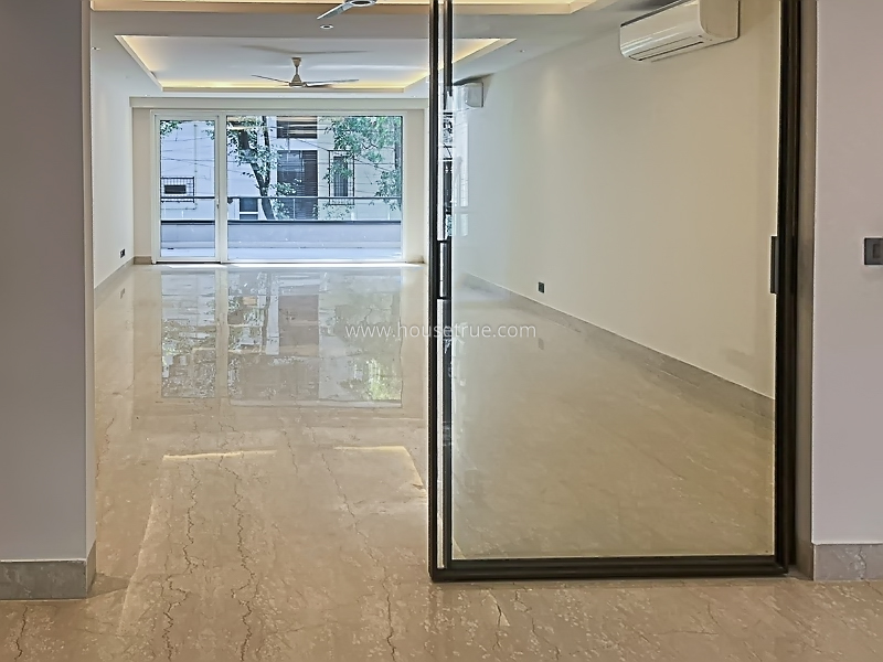 4 BHK Flat For Rent in Green Park Extension