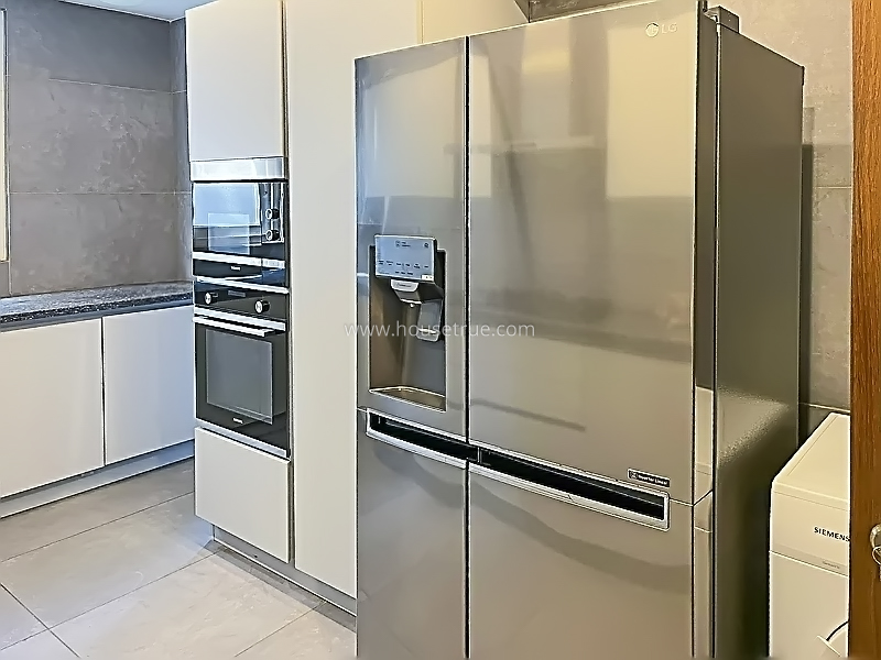 4 BHK Flat For Rent in Green Park Extension