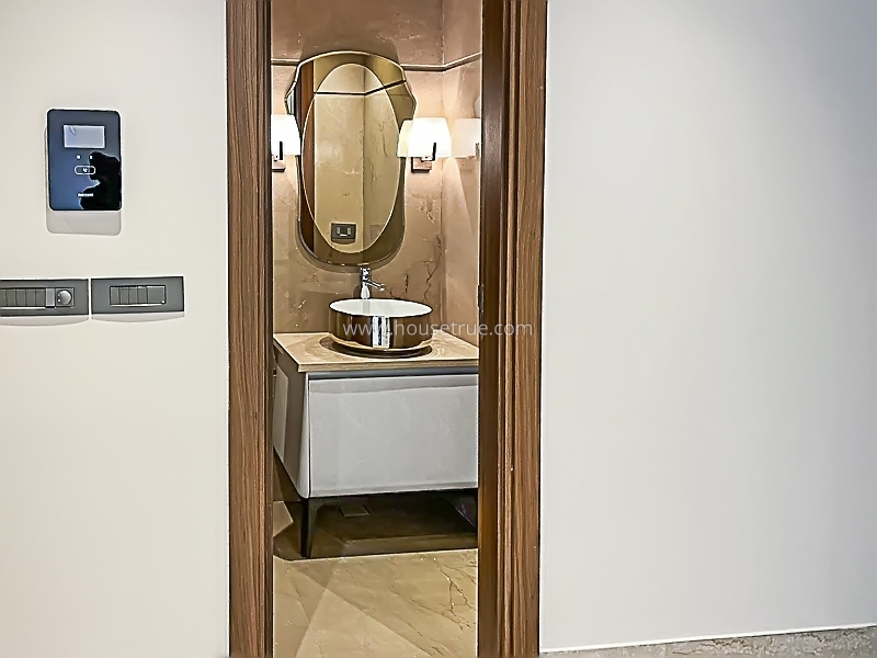 4 BHK Flat For Rent in Green Park Extension