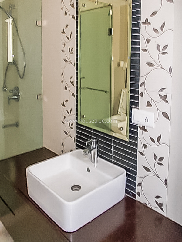 4 BHK Triplex Property For Rent in Anand Niketan