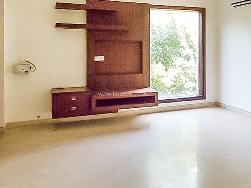 4 BHK Triplex Property For Rent in Anand Niketan