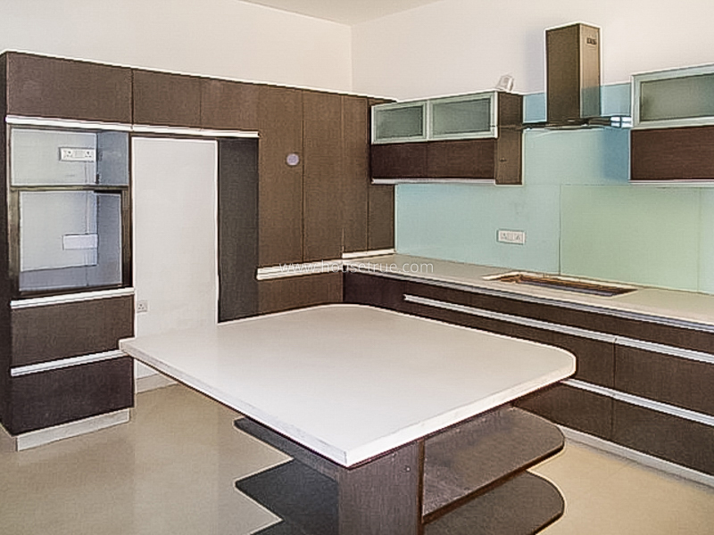 4 BHK Triplex Property For Rent in Anand Niketan