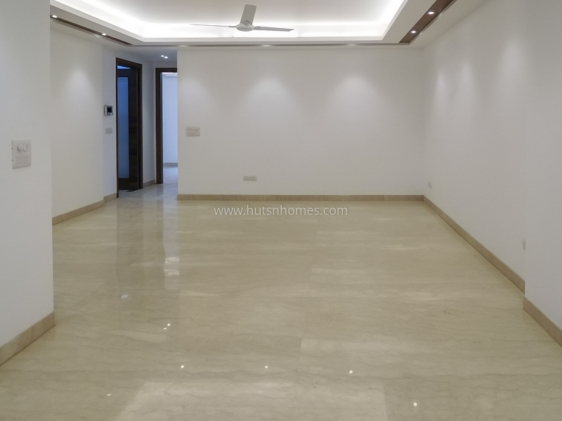 3 BHK Flat For Rent in Nizamuddin East