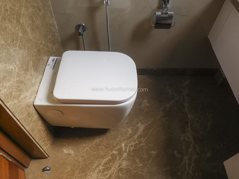 3 BHK Flat For Rent in Nizamuddin East