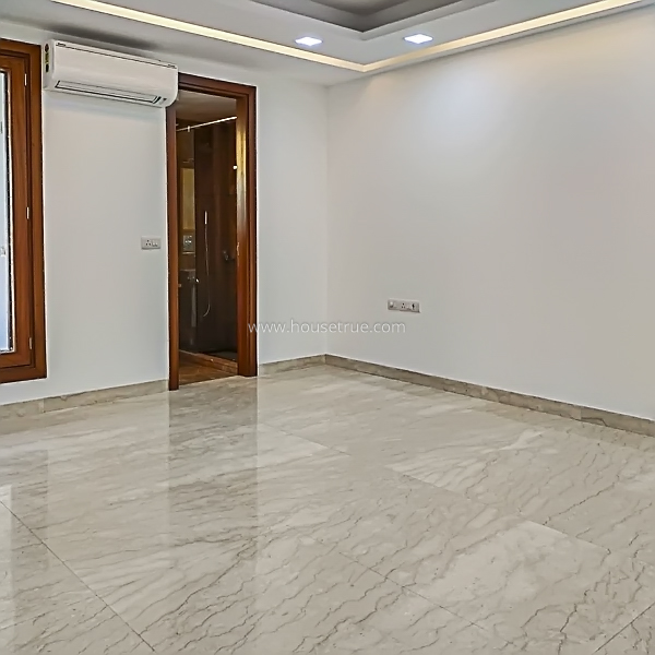 3 BHK Flat For Rent in Nizamuddin East