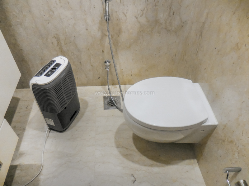 3 BHK Flat For Rent in Defence Colony