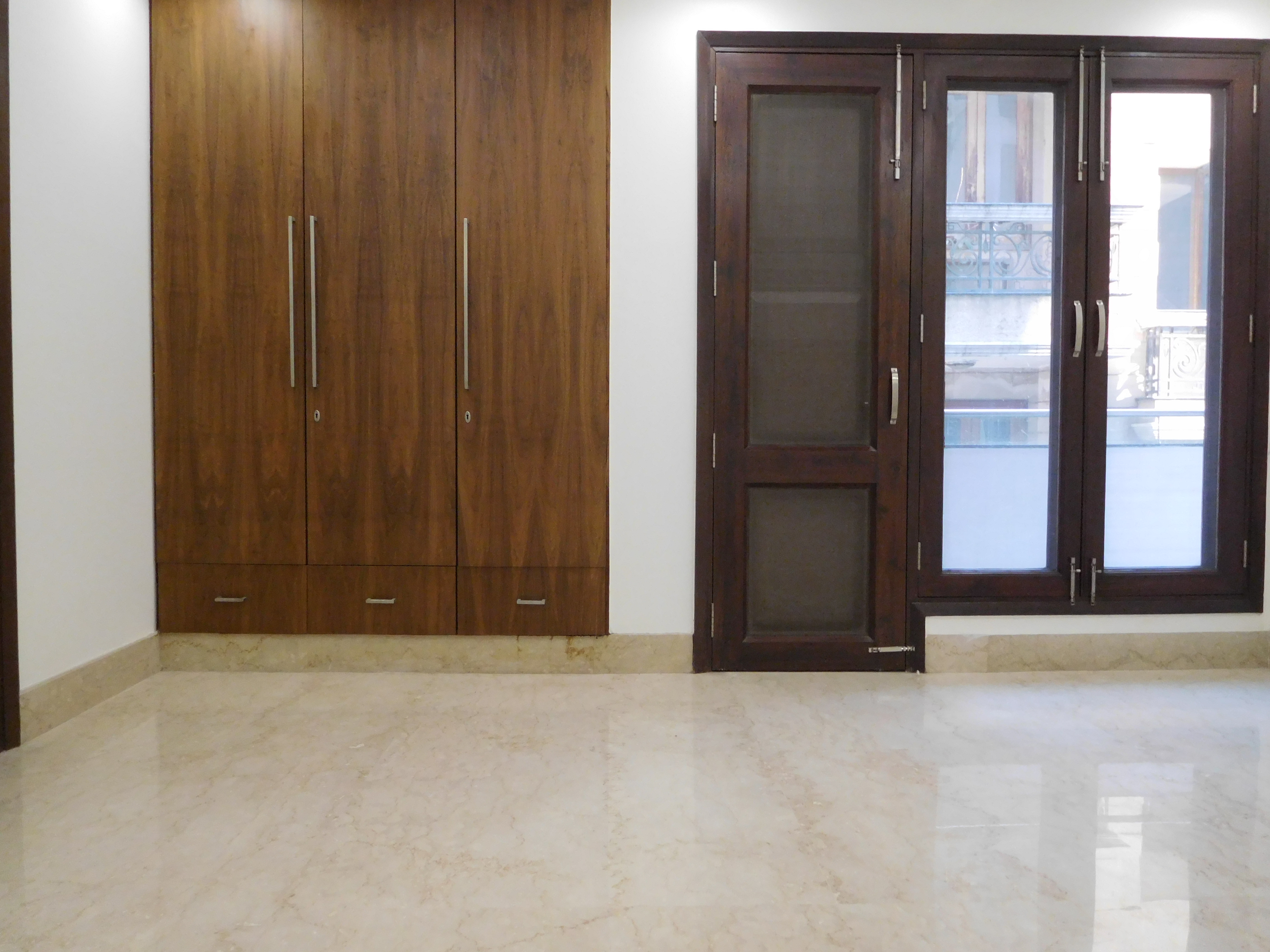 4 BHK Flat For Rent in Anand Niketan