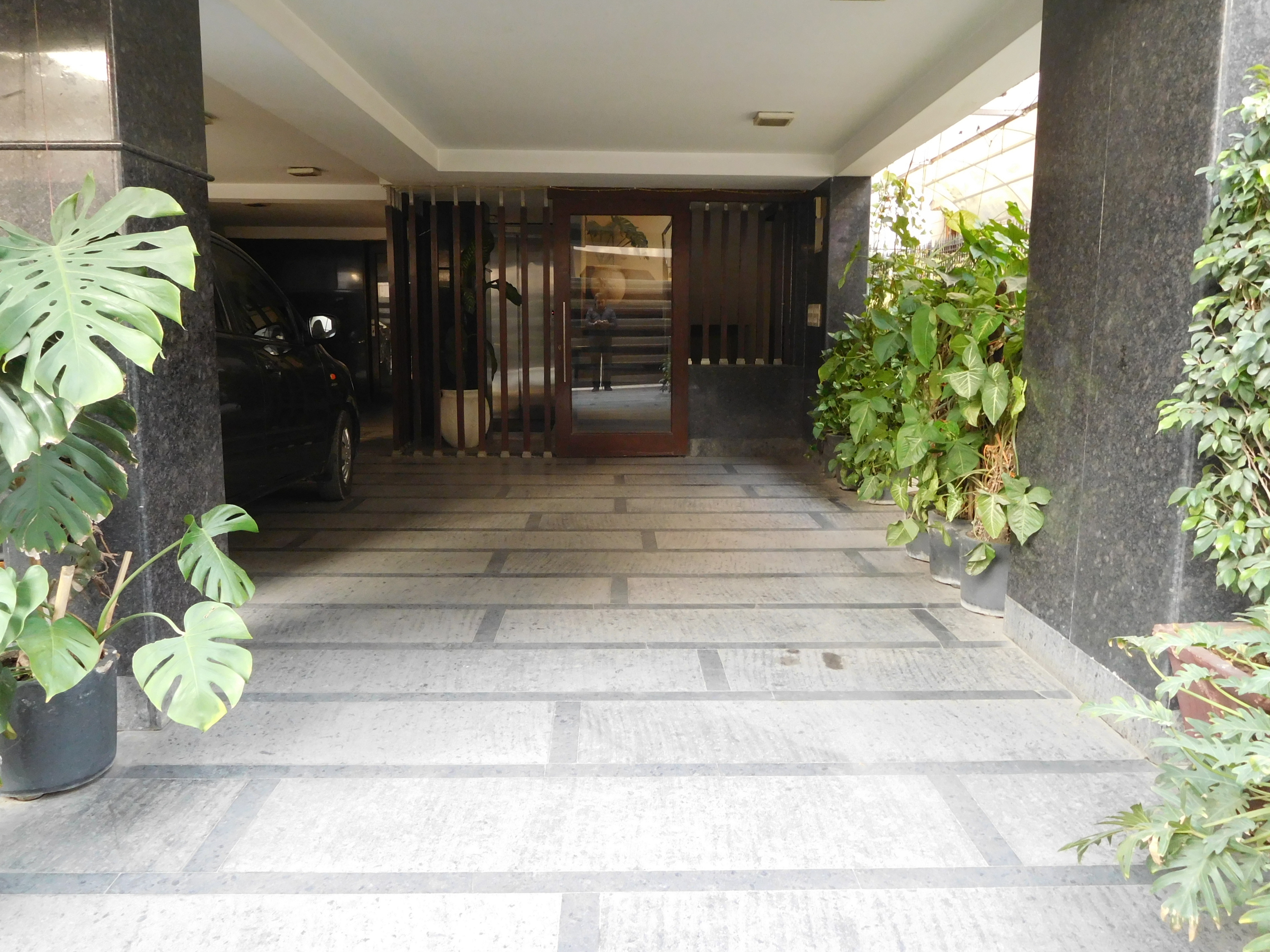 4 BHK Flat For Rent in Anand Niketan