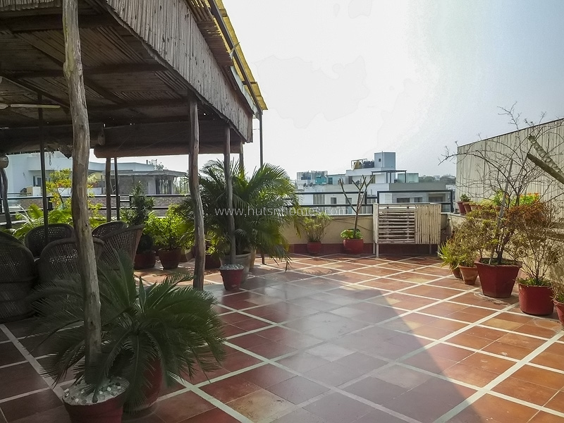4 BHK Flat For Rent in Anand Niketan