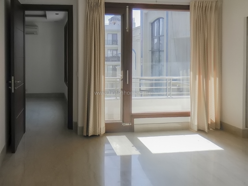 4 BHK Flat For Rent in Anand Niketan