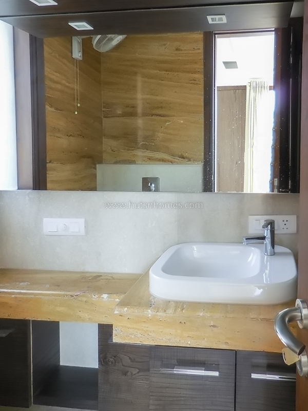 4 BHK Flat For Rent in Anand Niketan