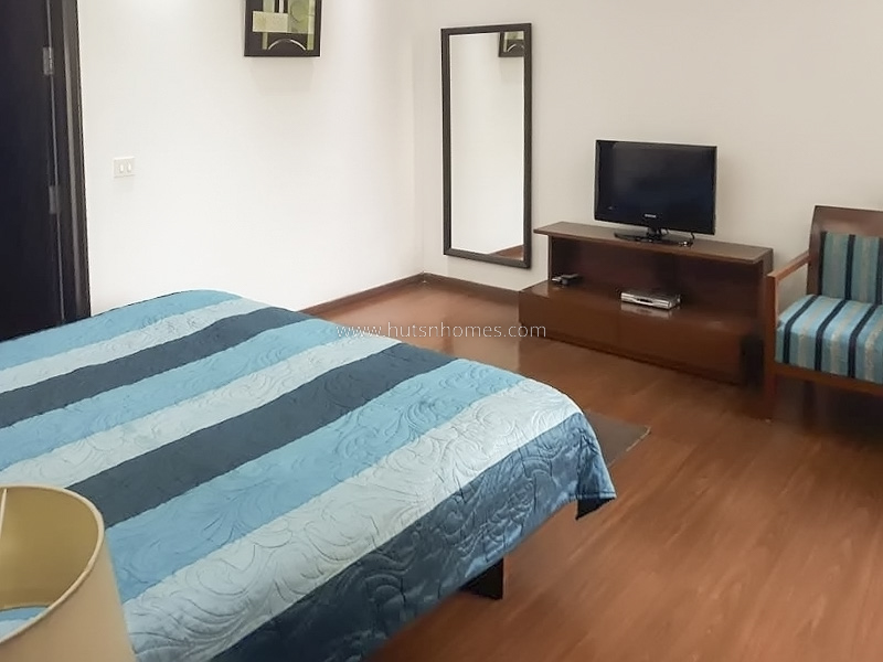 2 BHK Flat For Rent in Defence Colony