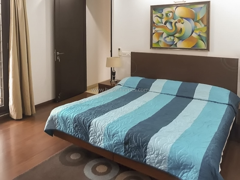 2 BHK Flat For Rent in Defence Colony
