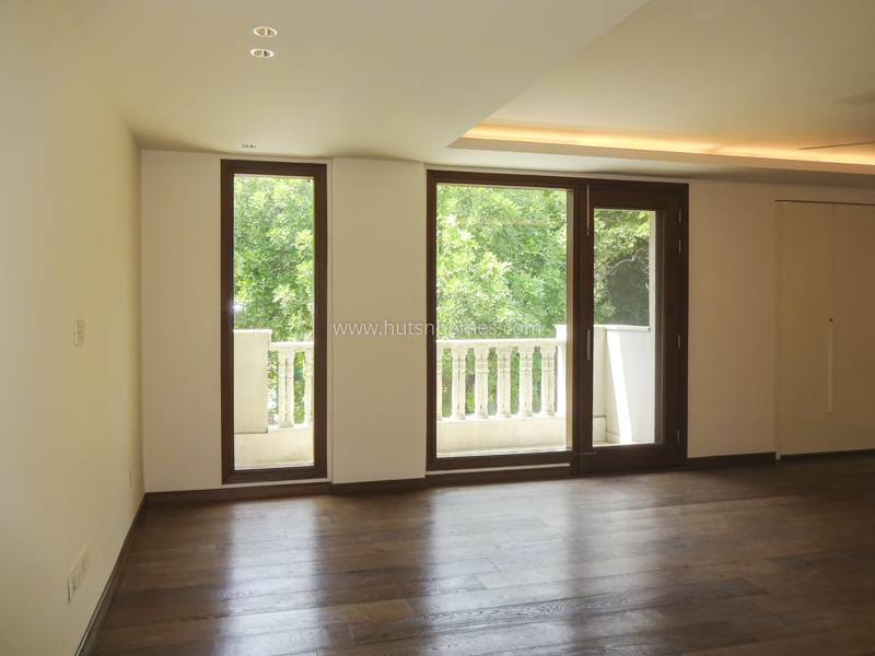 5 BHK Duplex For Sale in Maharani Bagh