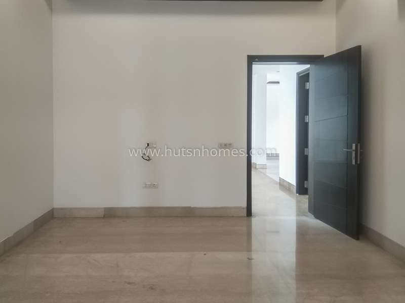 5 BHK House For Sale in Dlf Chattarpur Farms