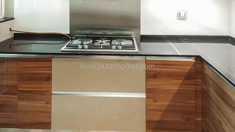 4 BHK Condo For Rent in Golf Course Road