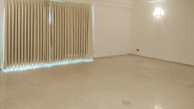 4 BHK Condo For Rent in Golf Course Road