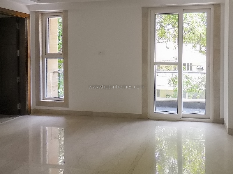 3 BHK Flat For Rent in Defence Colony