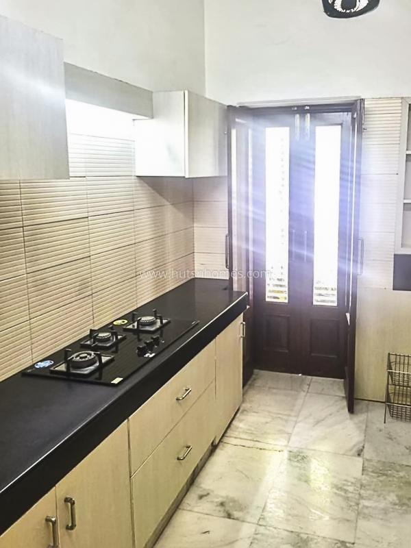 2 BHK Flat For Rent in Defence Colony