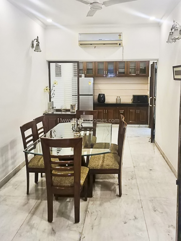 2 BHK Flat For Rent in Defence Colony