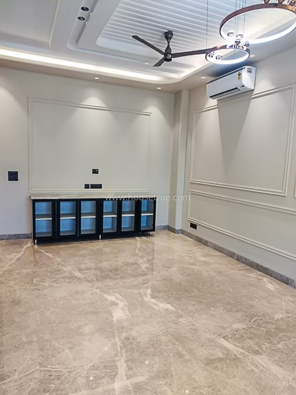 3 BHK Builder Floor For Rent in Sarvodaya Enclave