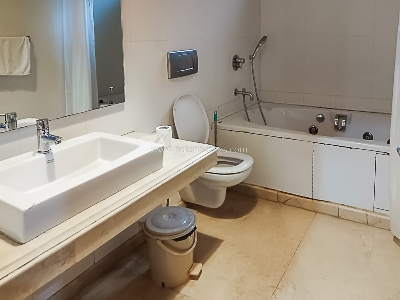 2 BHK Builder Floor For Rent in Defence Colony