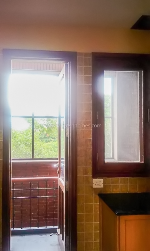 3 BHK Flat For Rent in Defence Colony