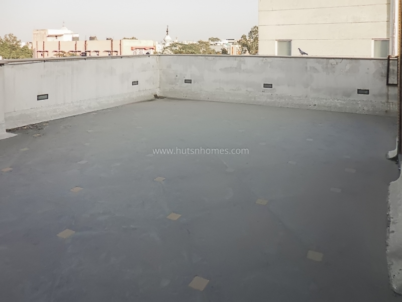 3 BHK Flat For Rent in Defence Colony