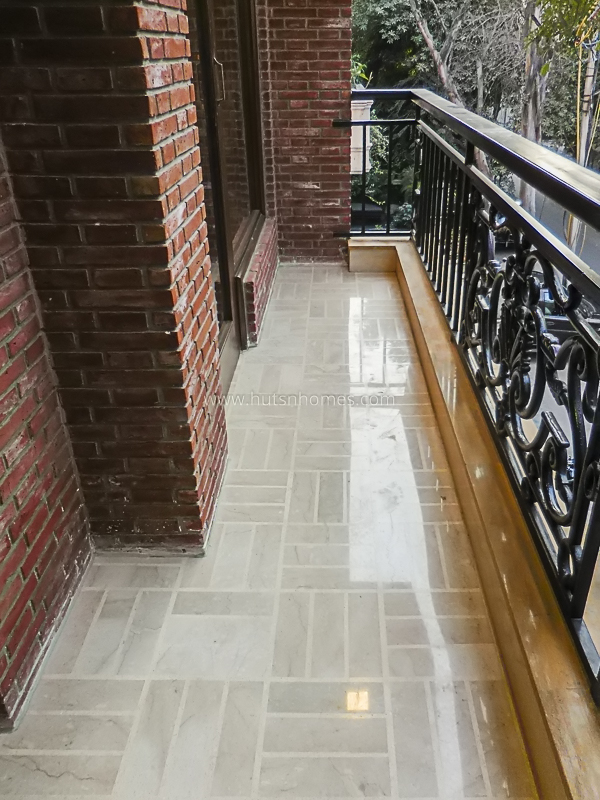 3 BHK Flat For Rent in Defence Colony