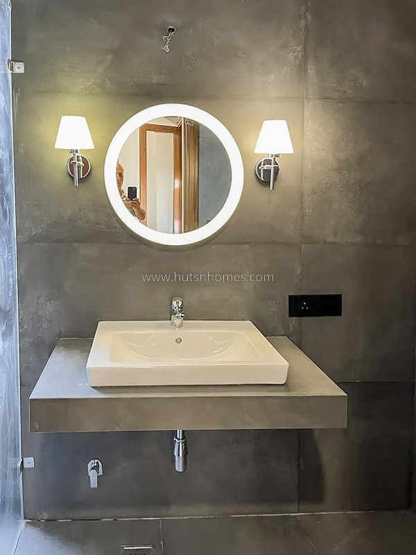 3 BHK Flat For Rent in Defence Colony