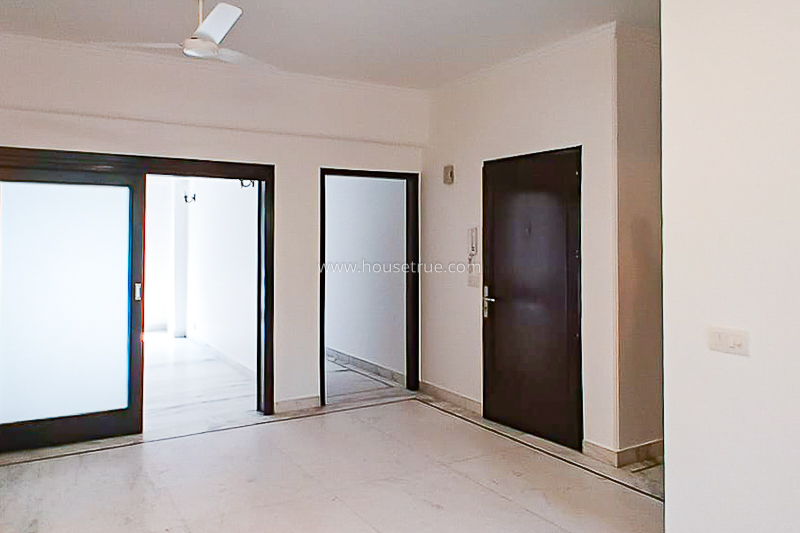 4 BHK Flat For Rent in Defence Colony