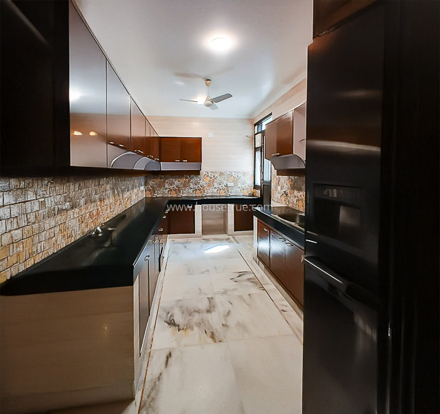 4 BHK Flat For Rent in Defence Colony