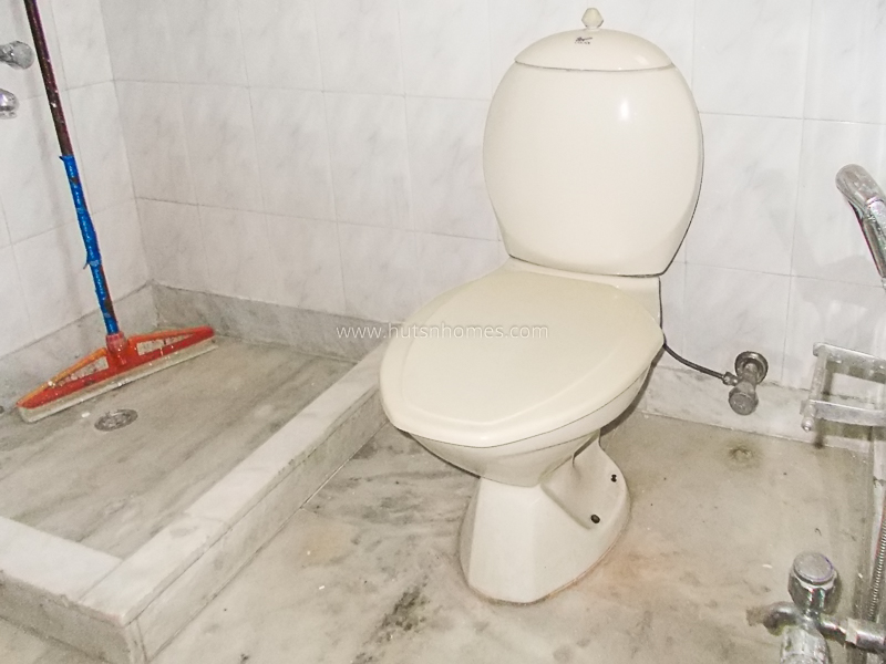 4 BHK Flat For Rent in Defence Colony