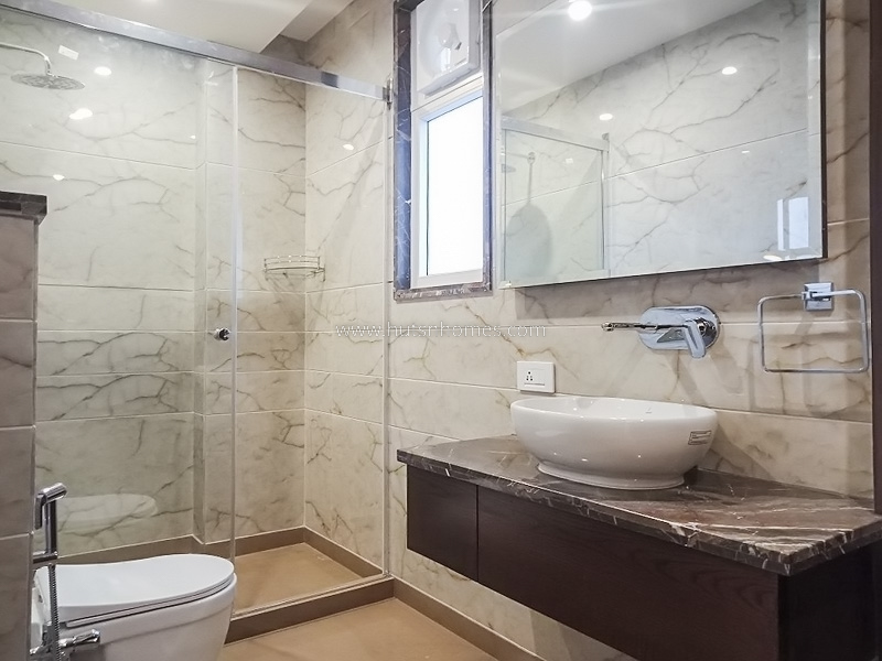 3 BHK Builder Floor For Rent in Vasant Vihar
